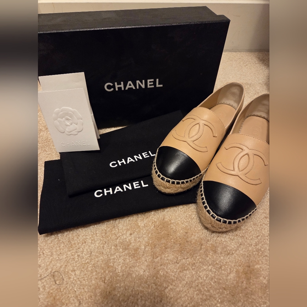 Chanel Espadrilles Beige And Black Size 37